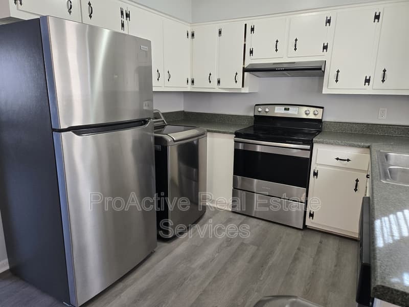 Norfolk Condo: 3875 Wake Circle - B