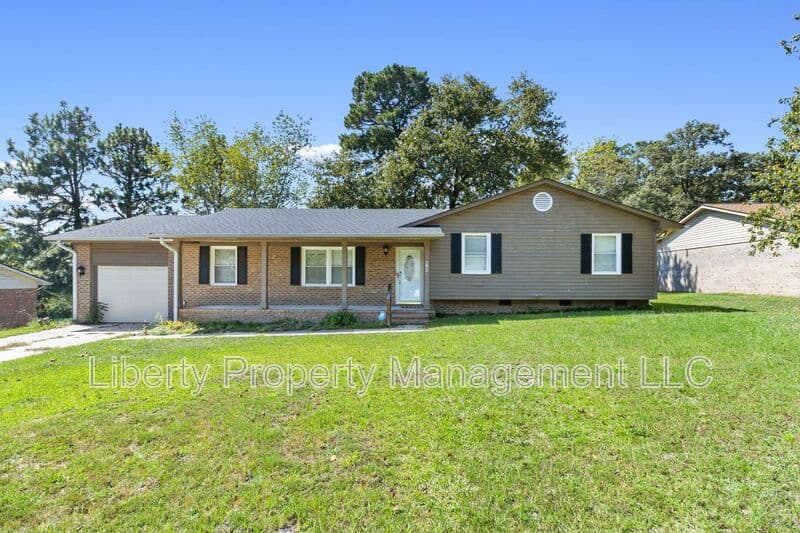 Fayetteville House: 6799 Buttermere Drive