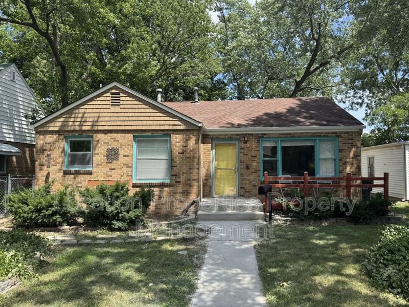 Lawrence House: 1740 Vermont Street
