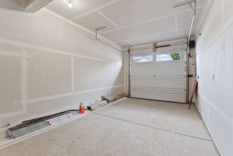 Spokane Valley Condo: 19304 East Sprague Avenue - 1