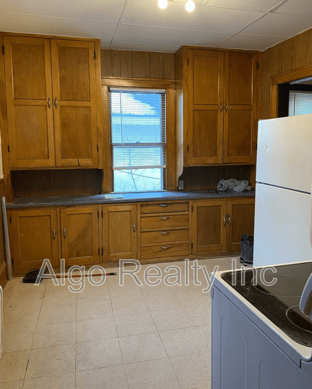 Minneapolis House: 3250 North Logan Avenue