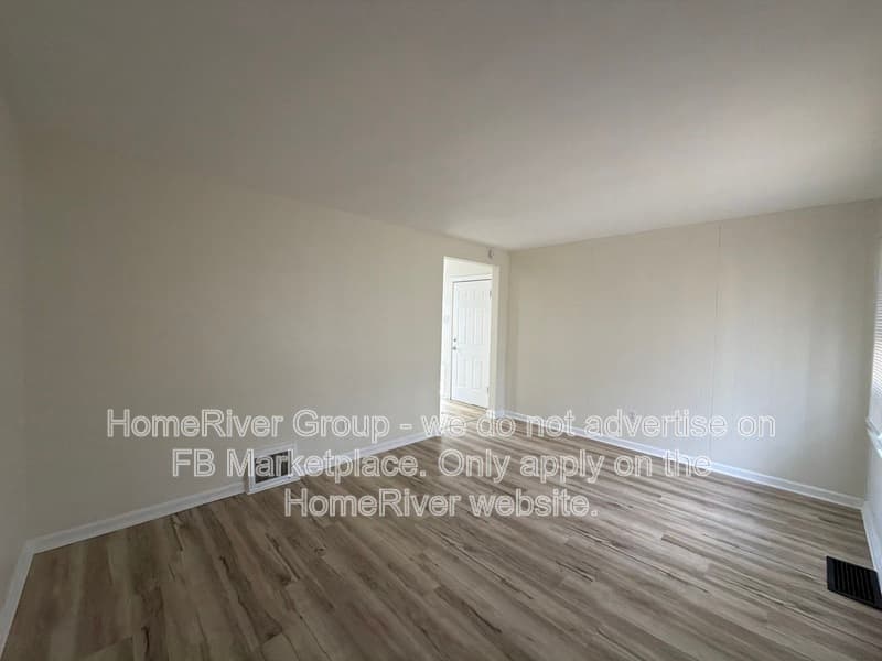 Saint Louis House: 202 Manning Ave
