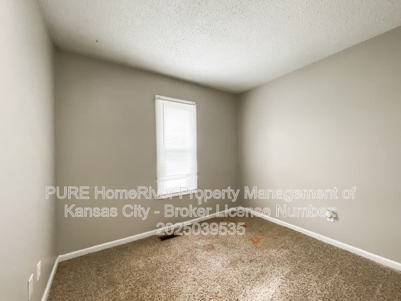 Kansas City House: 8009 N Congress Ave