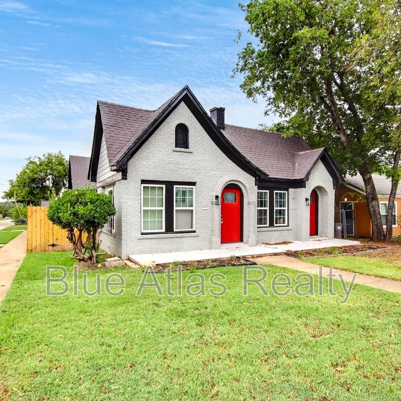 Fort Worth House: 2936 Purington Avenue - 1