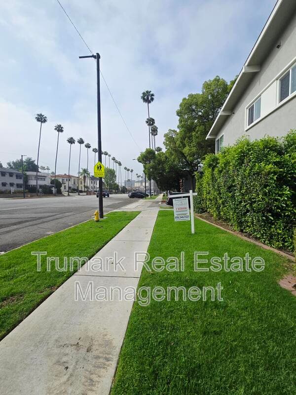 Glendale Condo: 1303 N Brand Blvd