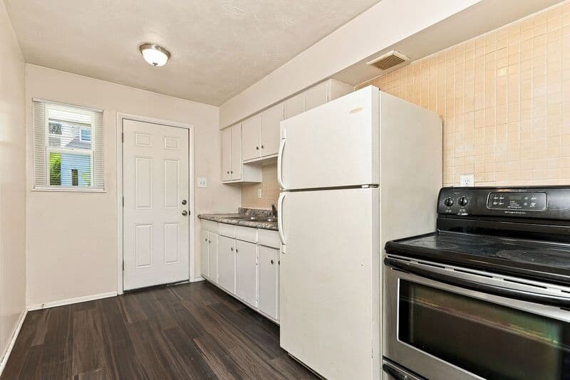 Dayton House: 2646 Home Ave