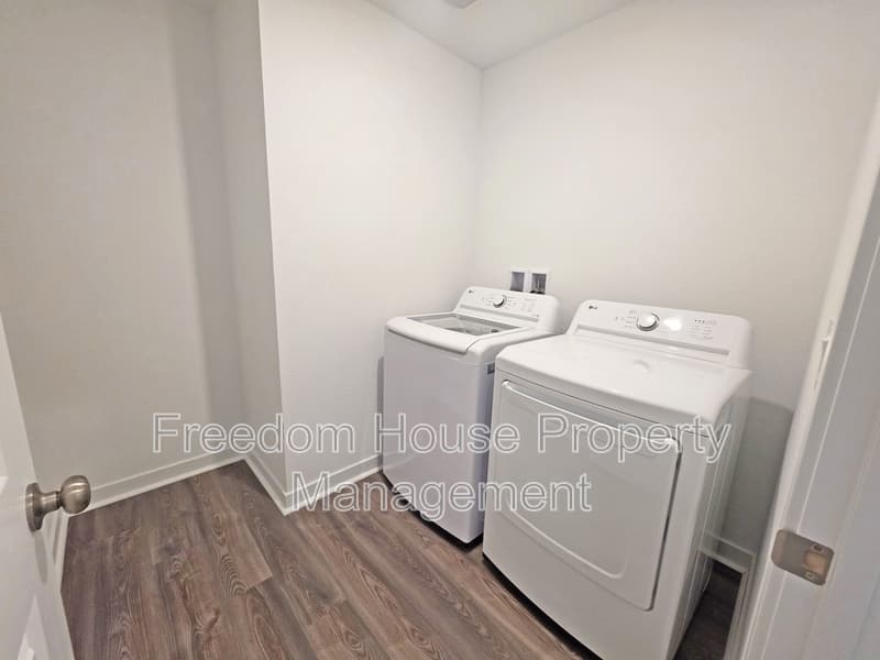 Pahrump House: 766 Makenna Rain Drive