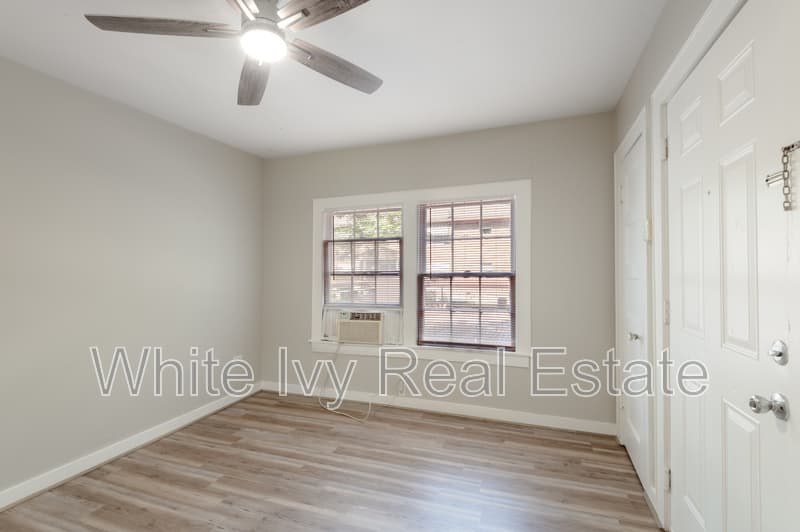 Huntsville Condo: 811 Sam Houston