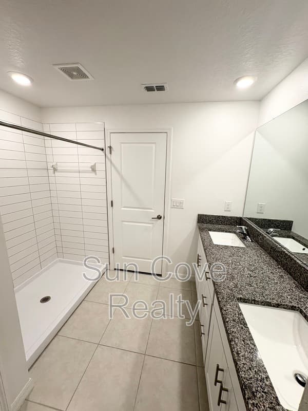 Land O Lakes Townhome: 8840 Gallantree Pl
