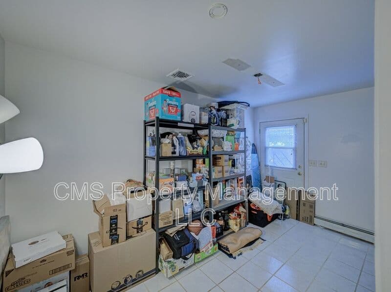 Carteret House: 74 Markowitz St