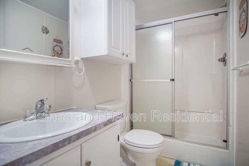 Haines City House: 3208 Lakeview Dr