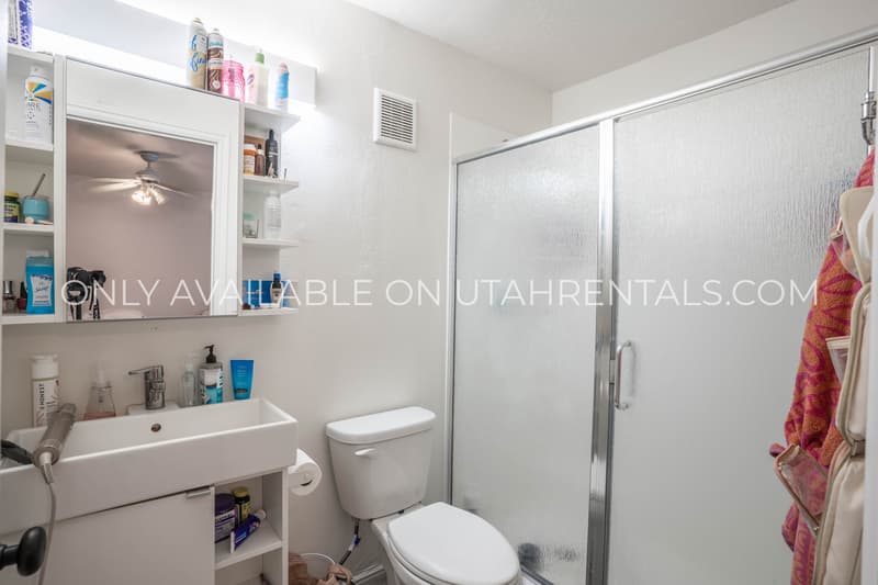 Provo House: 760 N 800 E