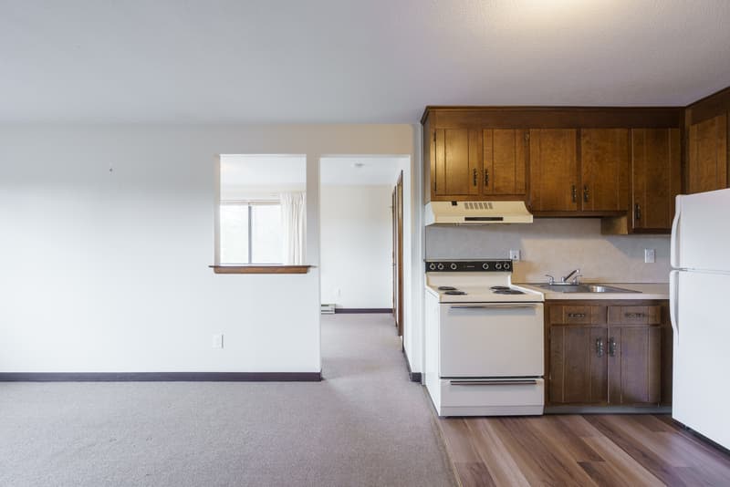 Plainville House: 65 East Street