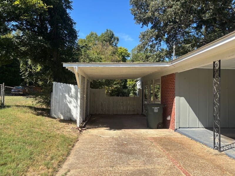 Memphis House: 3957 Balfour St
