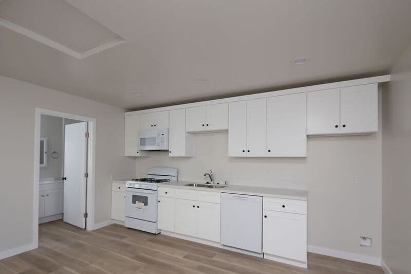 Tujunga House: 10098 Tujunga Canyon Blvd/10002 Pinewood Ave