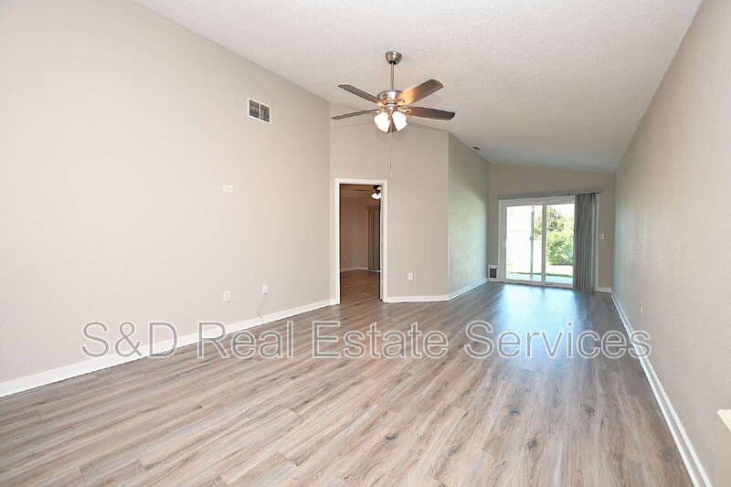 Lakeland House: 2118 Sandy Hook