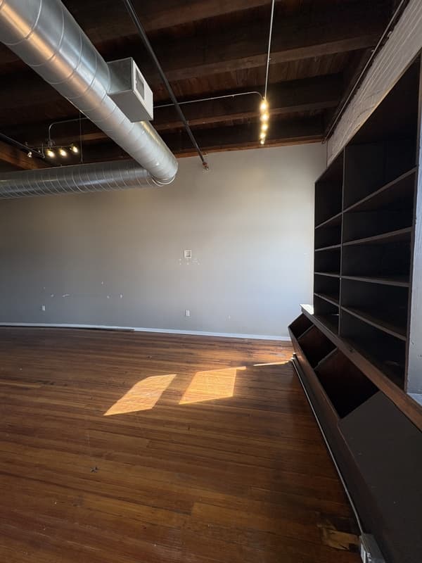 Burlington Condo: 116 N. 5th St. #215