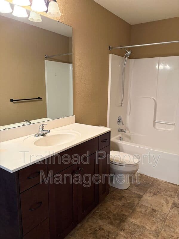 Kansas City House: 3929 NW 94th St