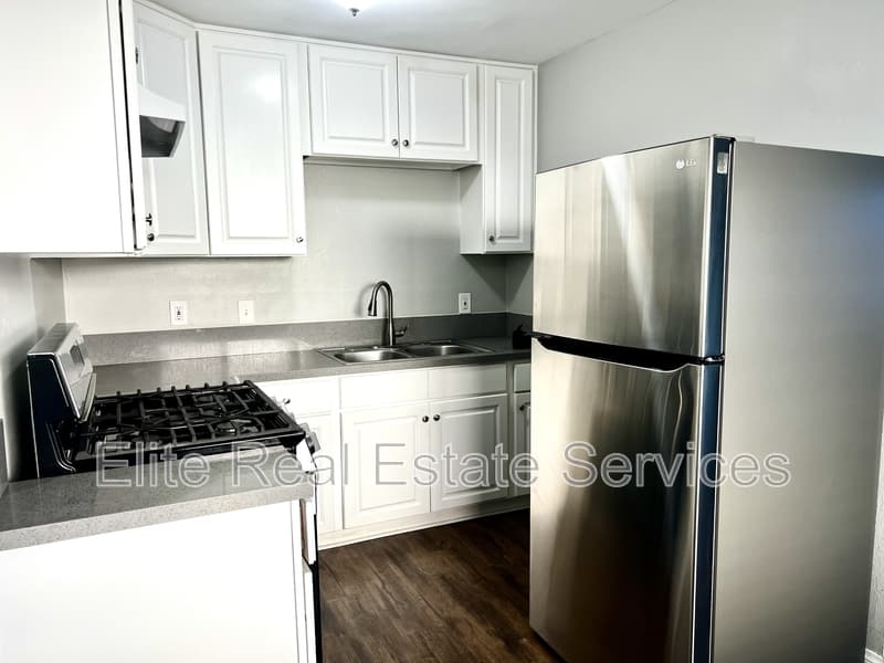 Chula Vista Condo: 121 Madison Avenue - 1