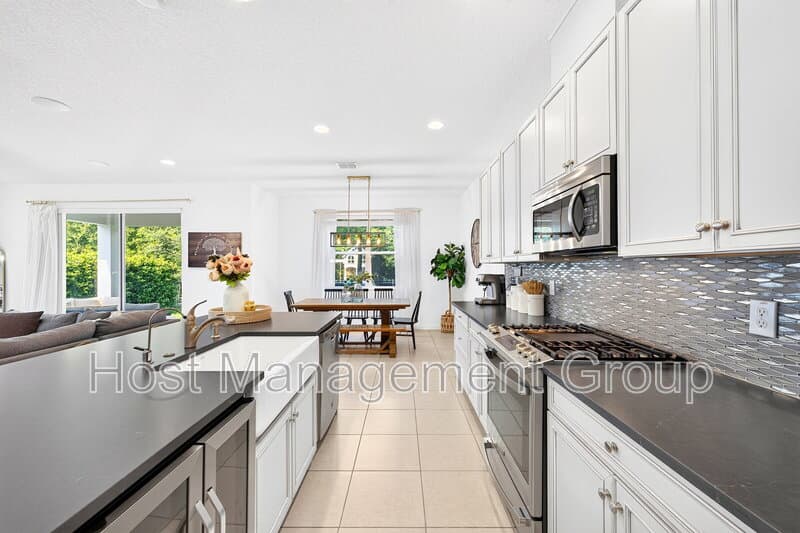 Orlando House: 8205 Bayliss Ct