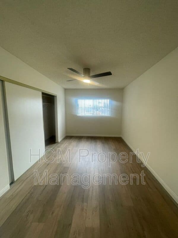 North Hollywood House: 8240 Whitsett Ave