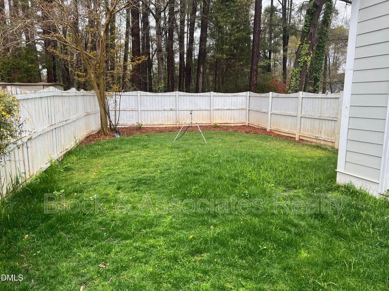 Raleigh House: 2200 Misskelly Dr
