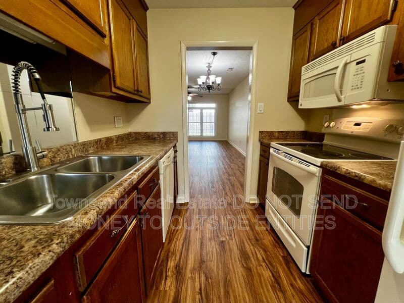 Fayetteville House: 2740 Helaman Ct.
