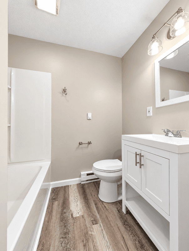 Montville Condo: 315 Rte 163 Apt 15