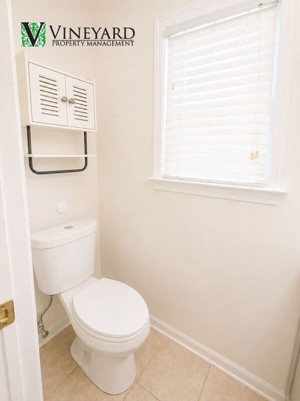 Kennesaw House: 414 Darter Drive NW