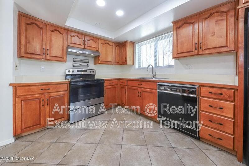 Tucson House: 2056 South Quail Hollow Drive