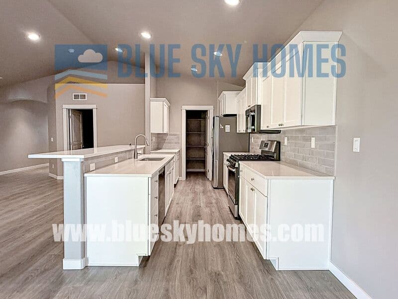 Caldwell House: 5517 Junegrass Way