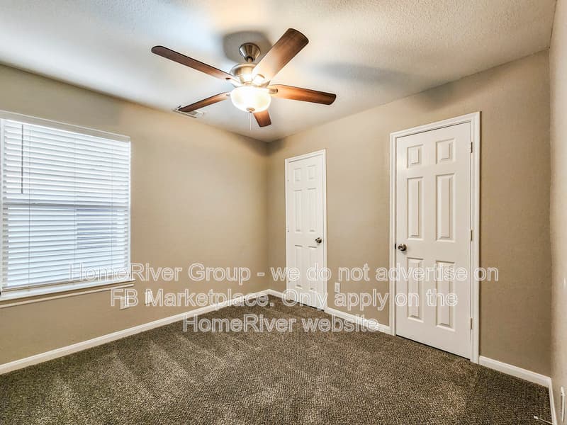 Baytown House: 10606 Gold Finch Rd