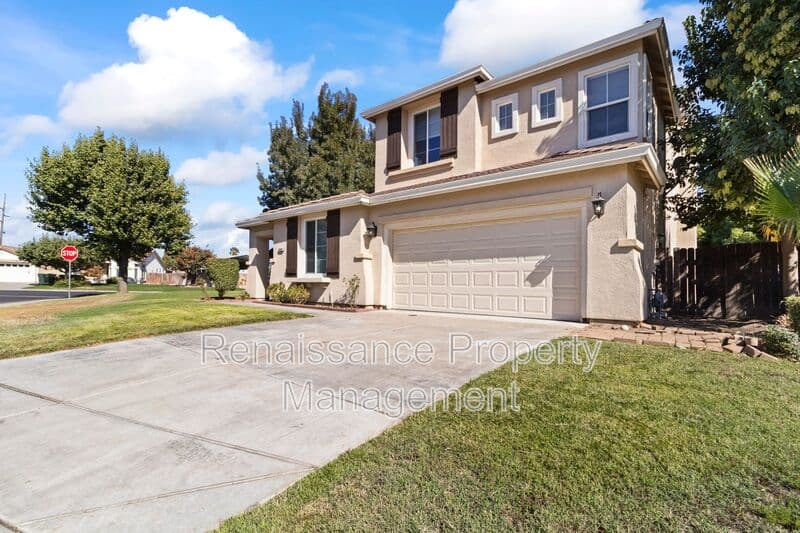 Manteca House: 1618 Matterhorn St.