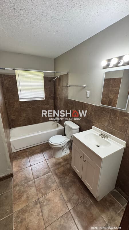 Munford House: 91 Navy Dr
