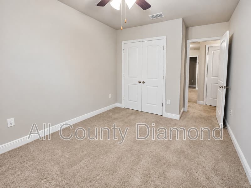 Callaway House: 5940 Callaway Circle