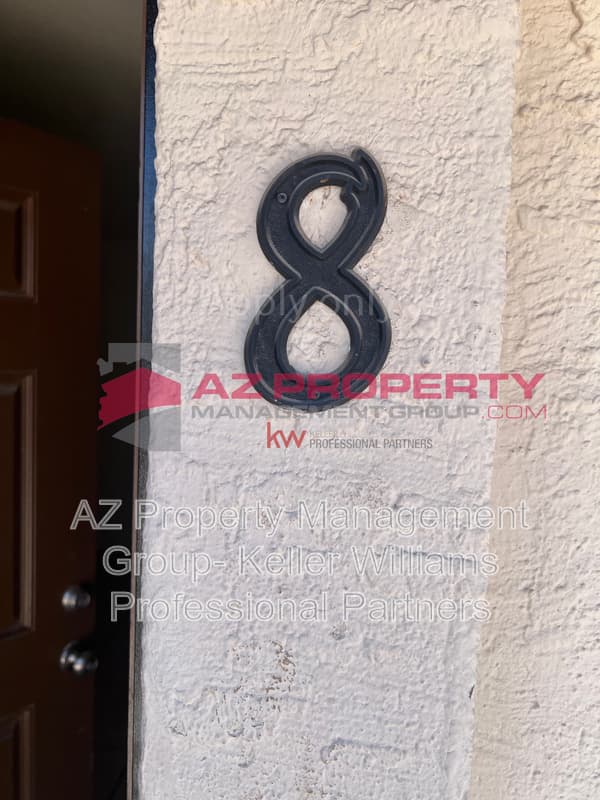 Avondale Condo: 207 S 3rd St