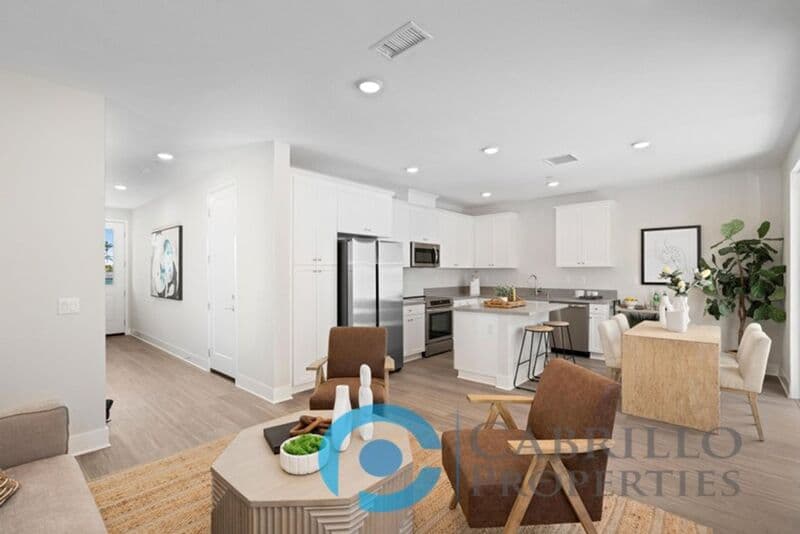 San Diego Apartment: 1695 Saturn Blvd