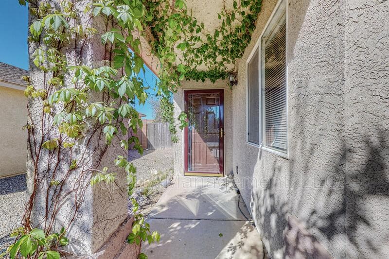 Rio Rancho House: 3473 Martin Meadows Drive Northeast