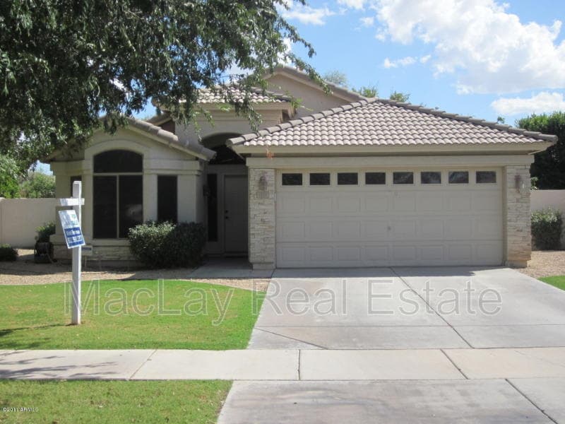 Chandler House: 1831 W. Havasu Way
