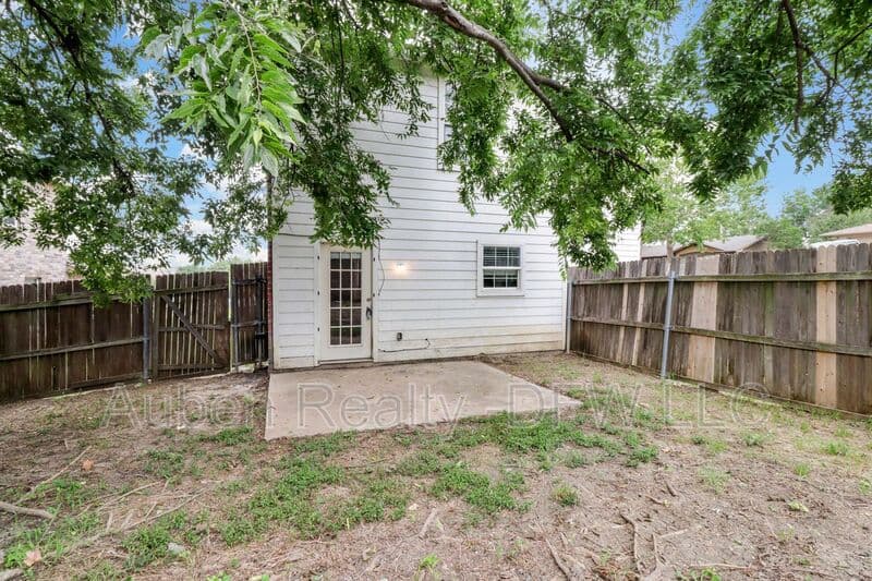 Princeton House: 931 Parkplace Ridge
