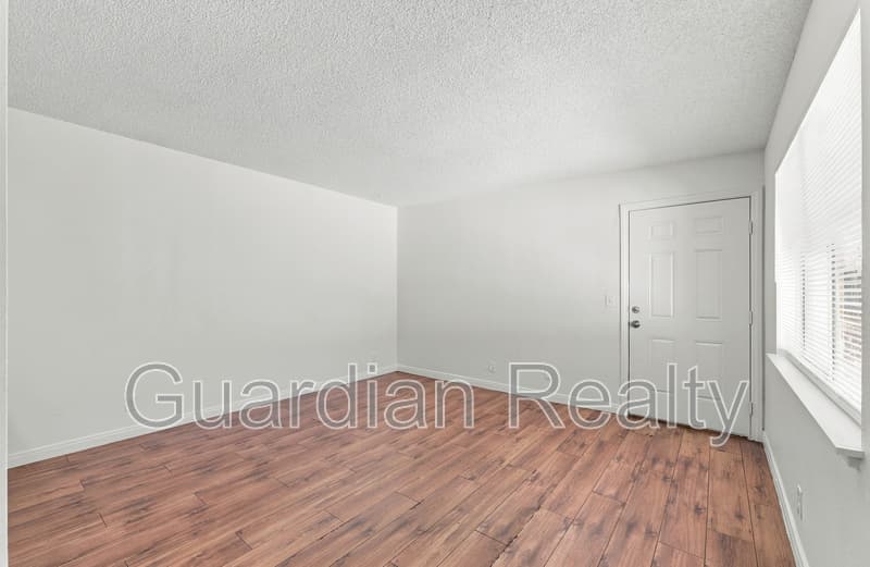 Las Vegas Condo: 4248 Tara Ave