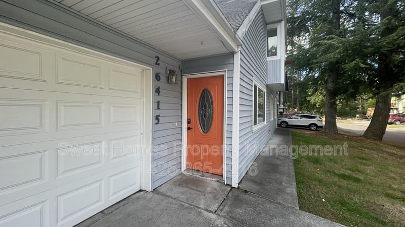 Covington House: 26415 Timberlane Dr SE