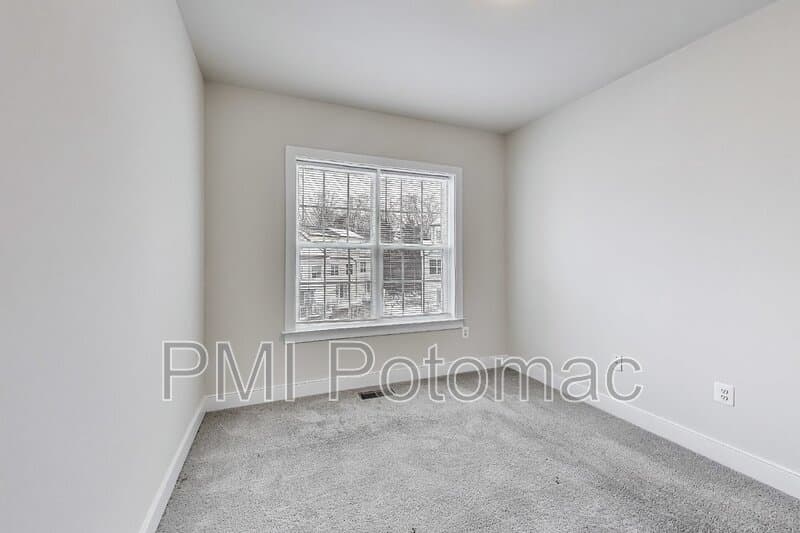 Silver Spring Townhome: 2547 Auden Drive