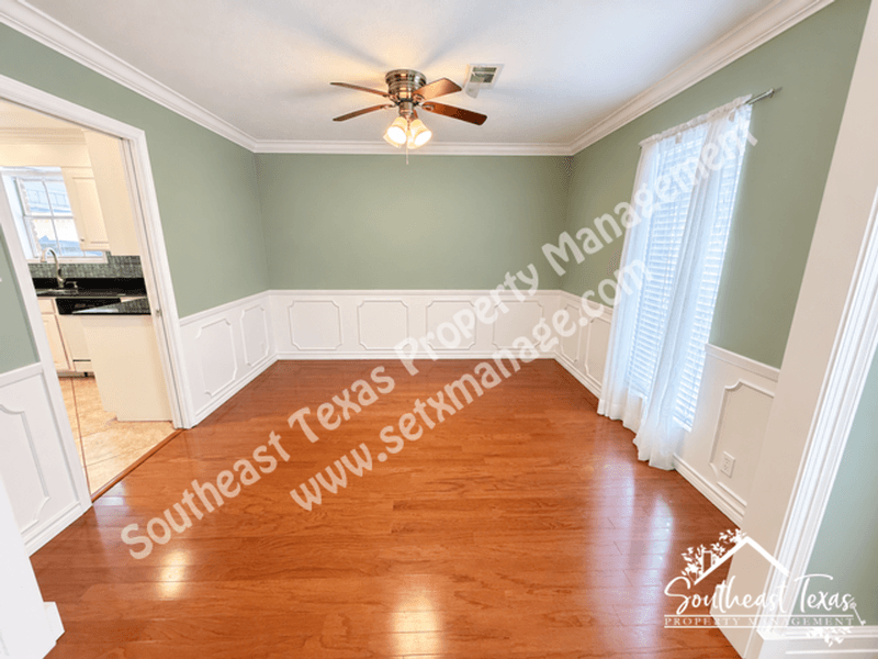 Beaumont House: 6030 Zenith Lane