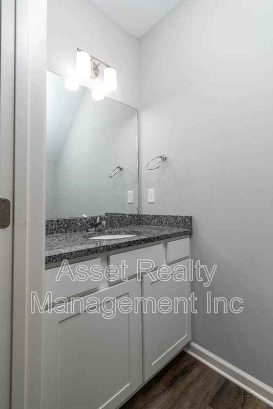 Knoxville House: 7832 Beeler Farms Ln