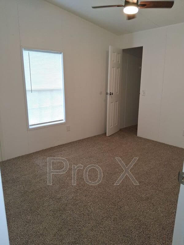Cave Springs House: 910 Sands Rd
