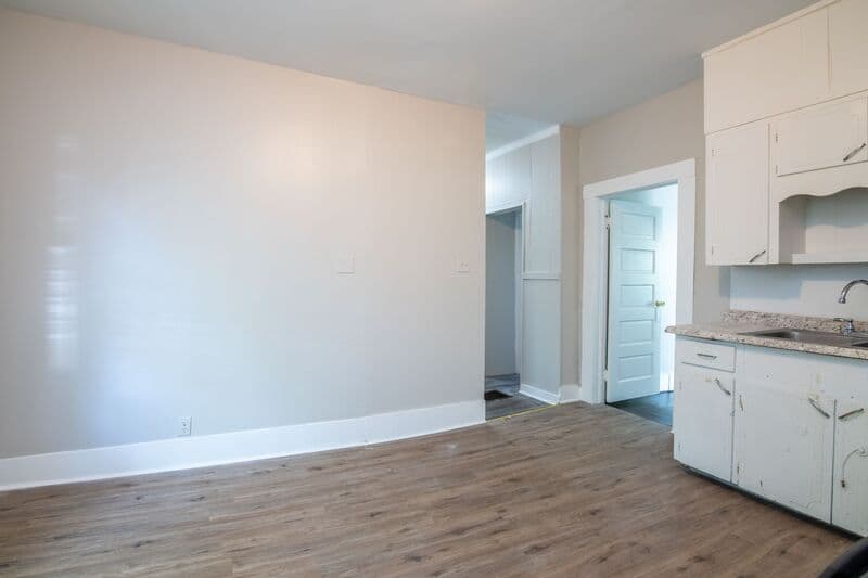 Birmingham House: 4029 44th Avenue North