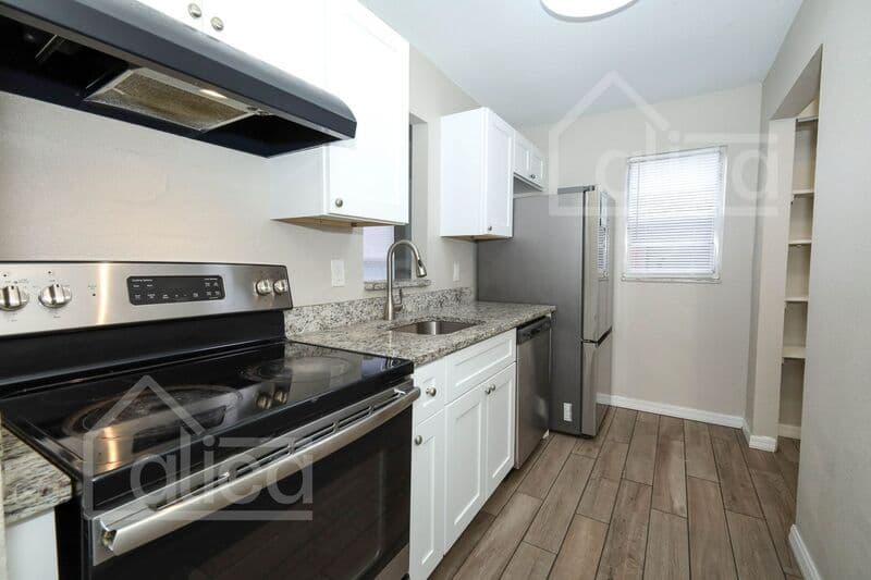 Orlando House: 4746 Cepeda St