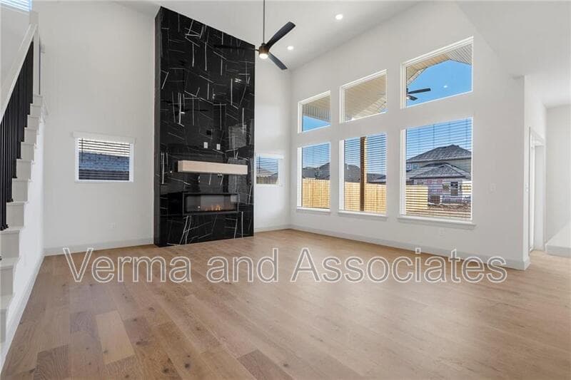 Centerton House: 1231 Mammoth St