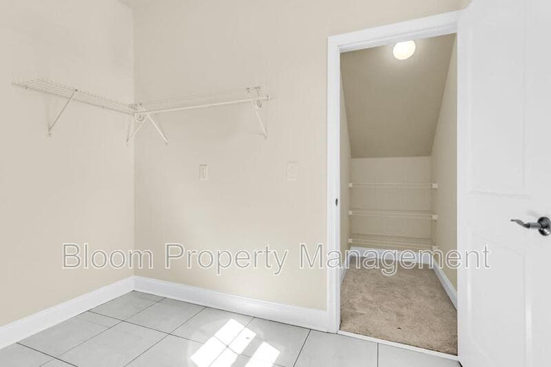 Mount Pleasant House: 2649 Lohr Dr